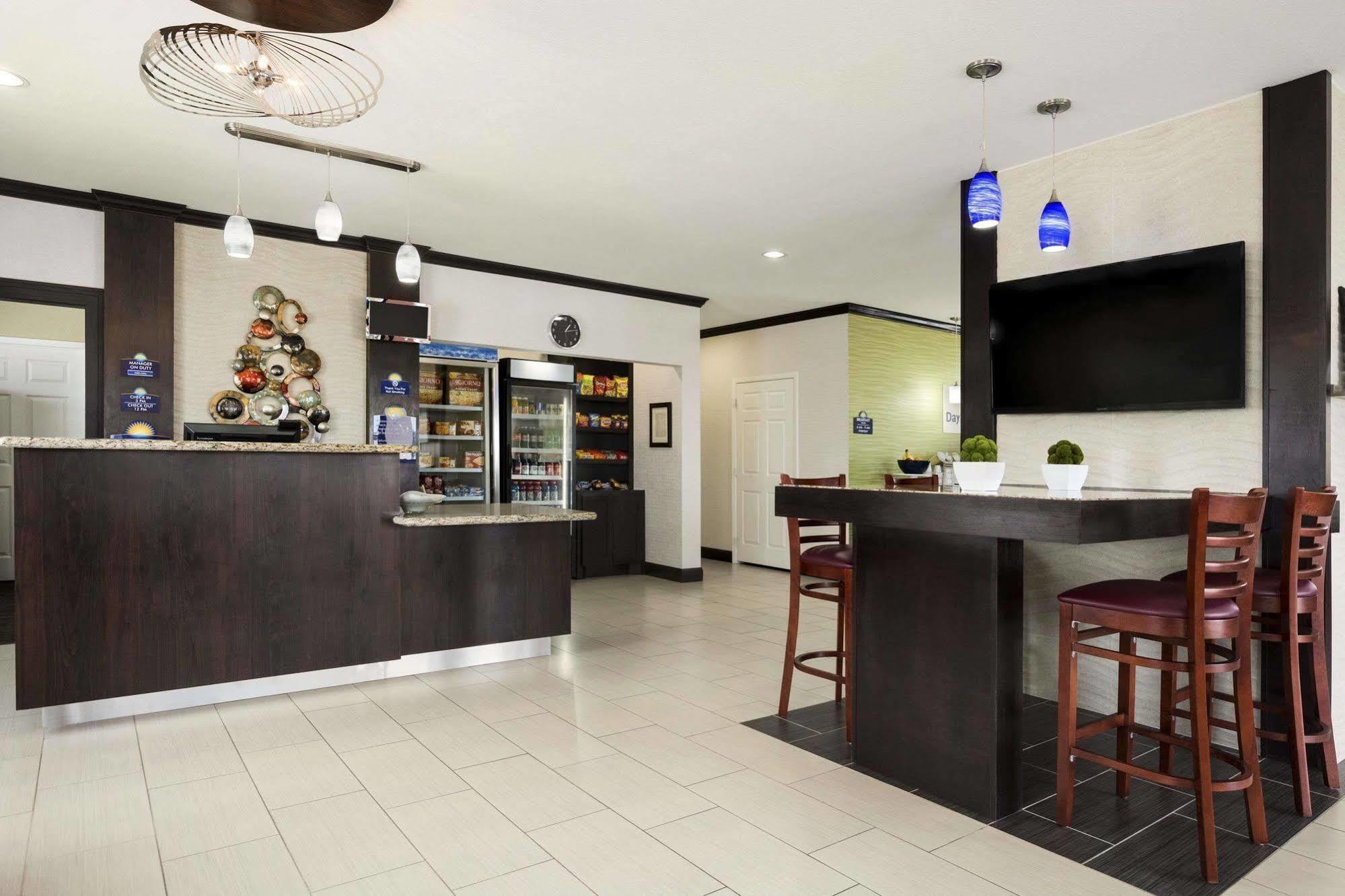 Days Inn Pearsall 外观 照片