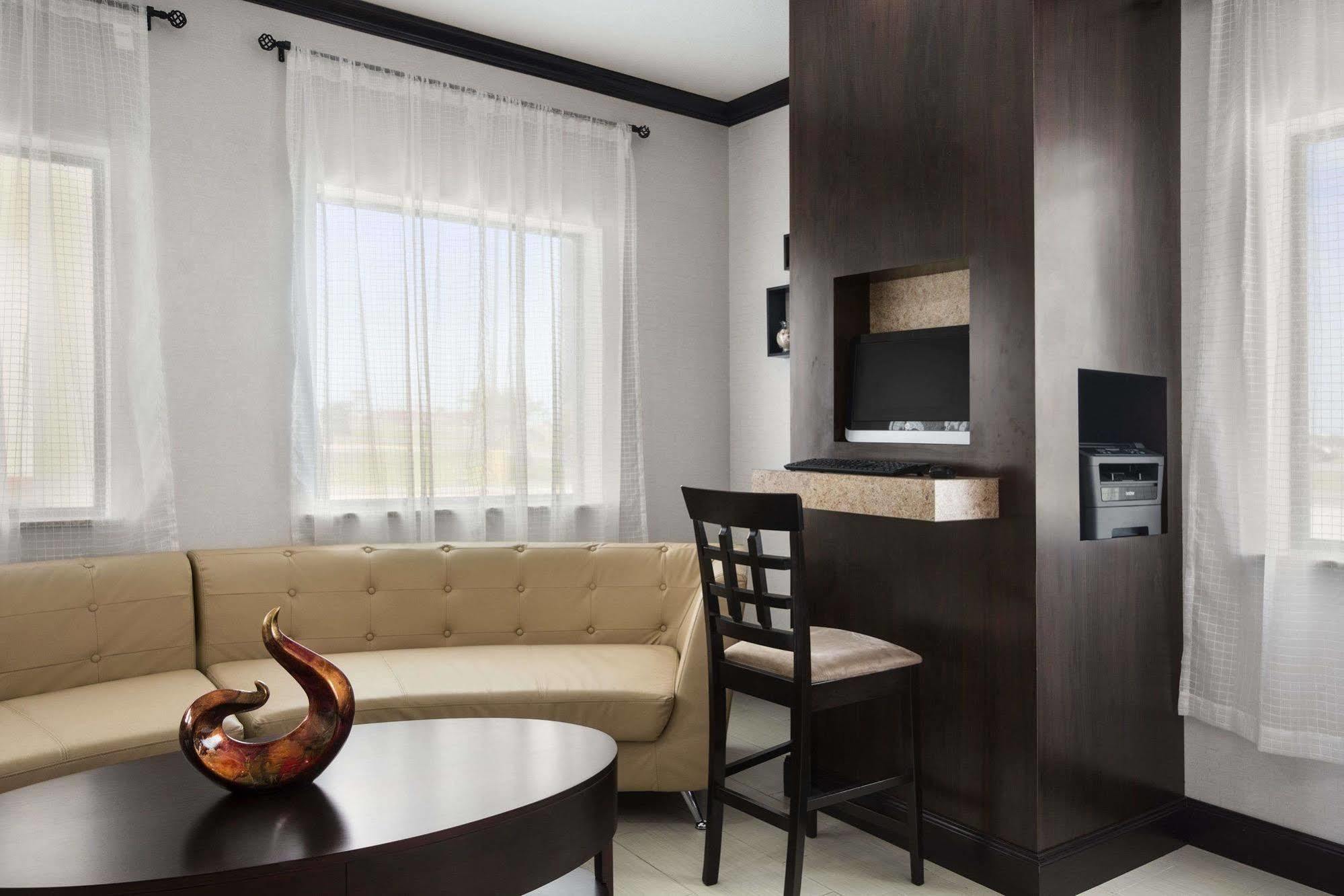 Days Inn Pearsall 外观 照片